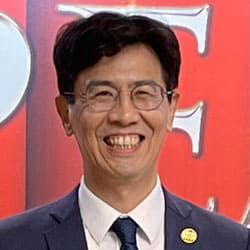 Mark Yang